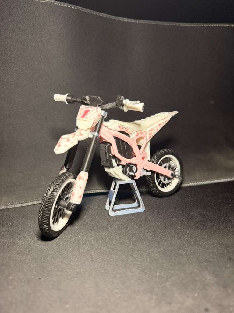 Pink Cherry Blossom Ultra bee
